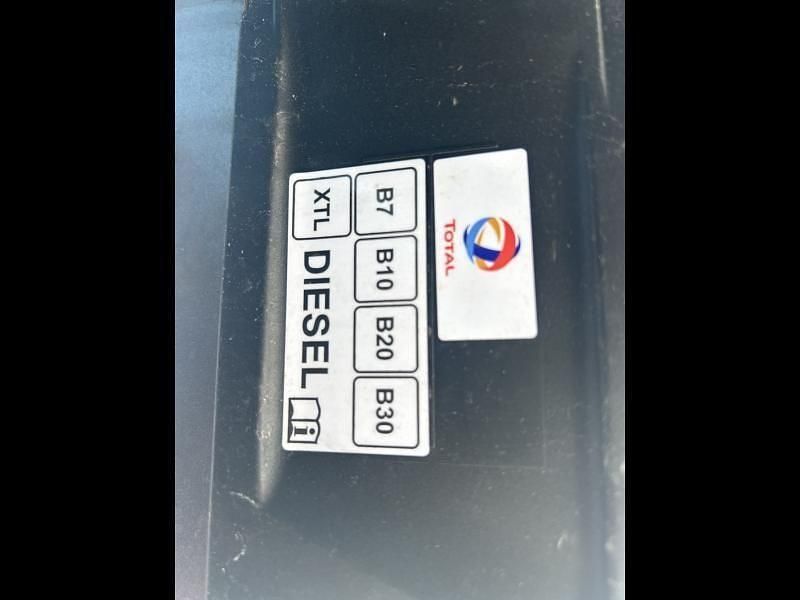 Image 4/4