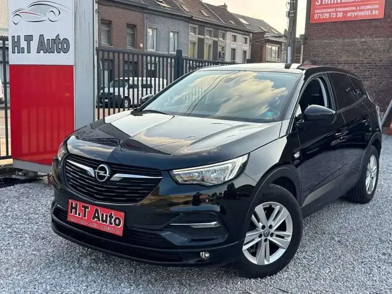 Noir Utilisé 2018 Opel Grandland X Innovation SUV | 8 999 € (Prix juste) - Image 1/4