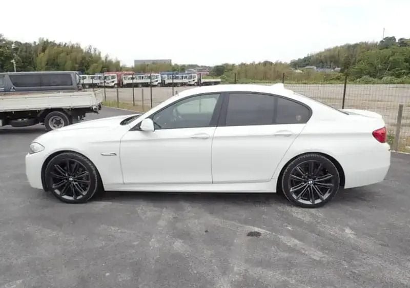 Blanc Utilisé 2013 BMW 535 Berline | 12 500 € - Image 1/4