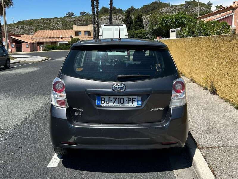 Image 4/4