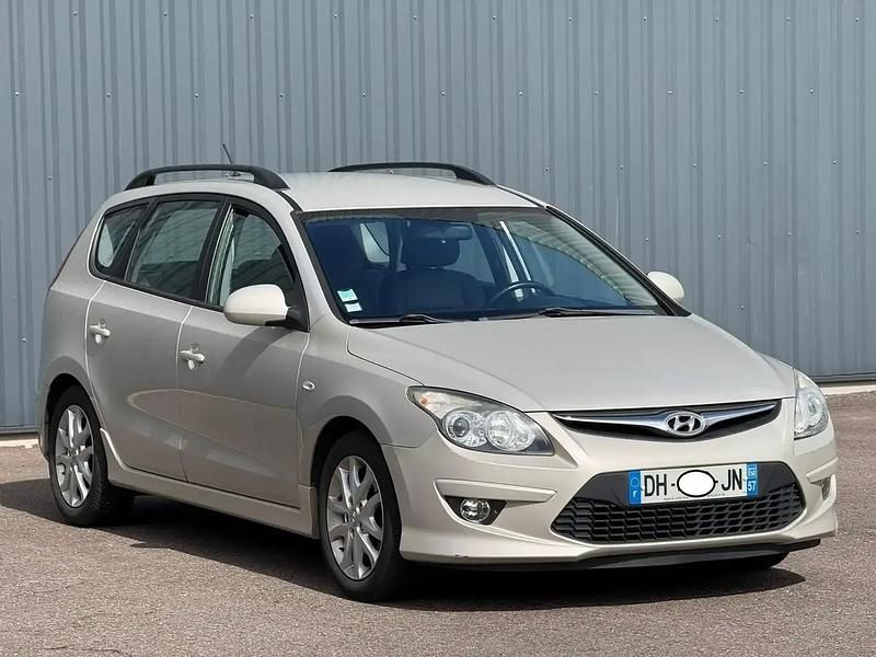 Utilisé 2011 Hyundai i30 Break | 3 990 € - Image 1/4