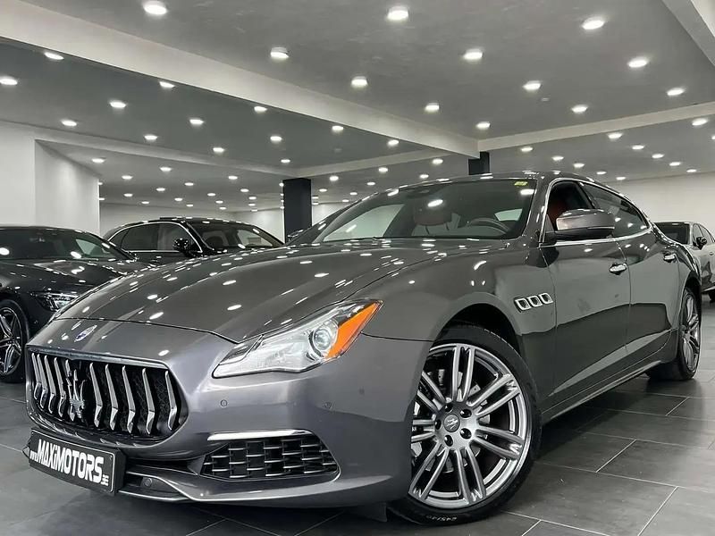 Gris Occasion 2018 Maserati Quattroporte GranLusso Berline | 44 990 € - Image 1/4