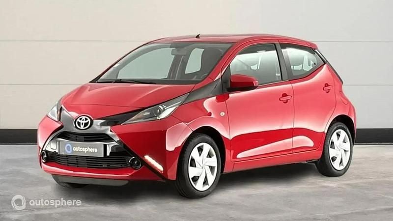 Blanc Occasion 2018 Toyota Aygo X-play Citadine | 9 990 € (Prix juste) - Image 1/4