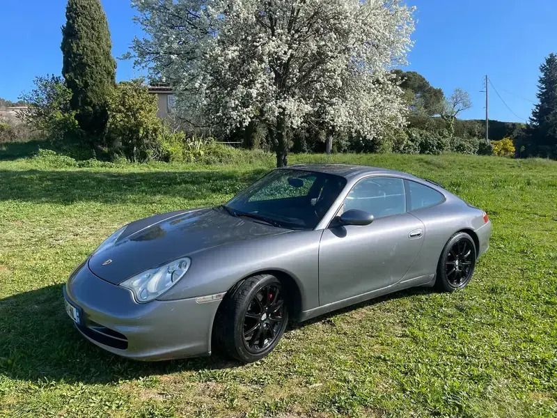 Gris Utilisé 2002 Porsche 996 Coupé | 34 996 € (Prix juste) - Image 1/4