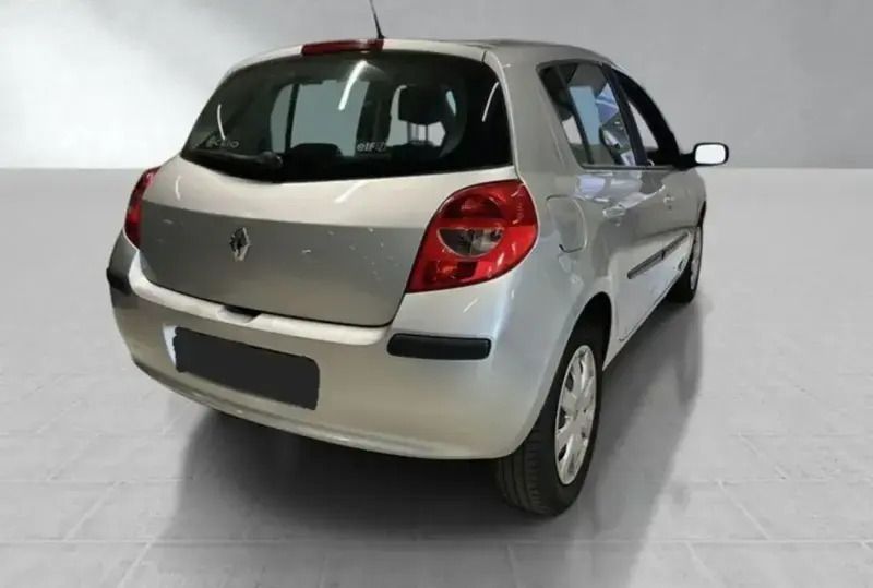 Image 2/4