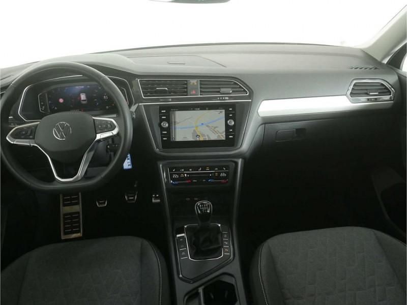 Image 3/4