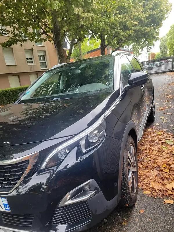 Noir Utilisé 2020 Peugeot 5008 Business-Line Monospace | 16 500 € (Prix juste) - Image 1/4