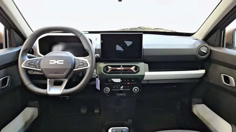 Image 3/4