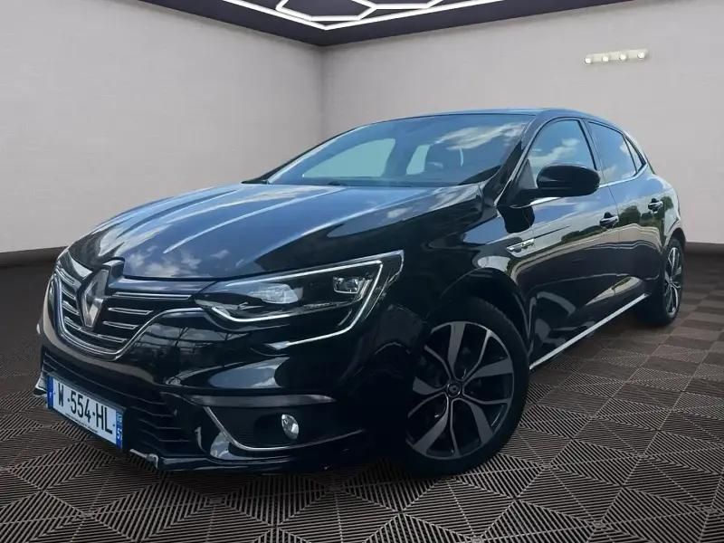 Noir Utilisé 2016 Renault Mégane III Bose Edition Berline | 12 999 € (Prix cher) - Image 1/4