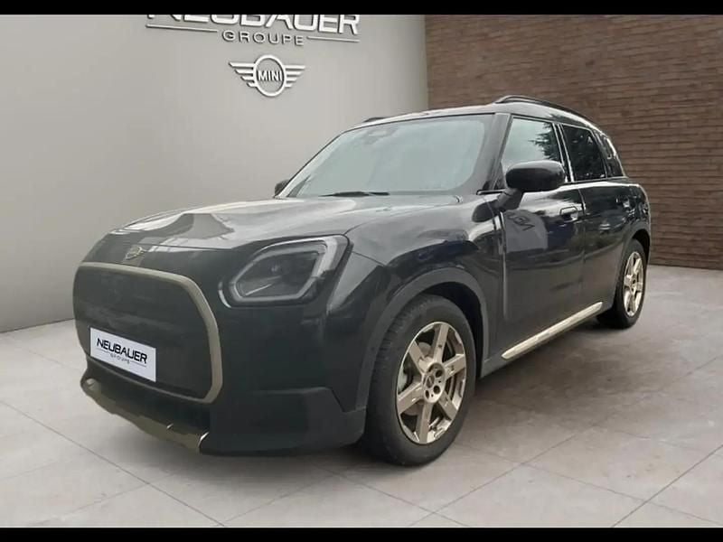 Noir Occasion 2025 Mini Countryman Favoured SUV | 41 290 € - Image 1/4