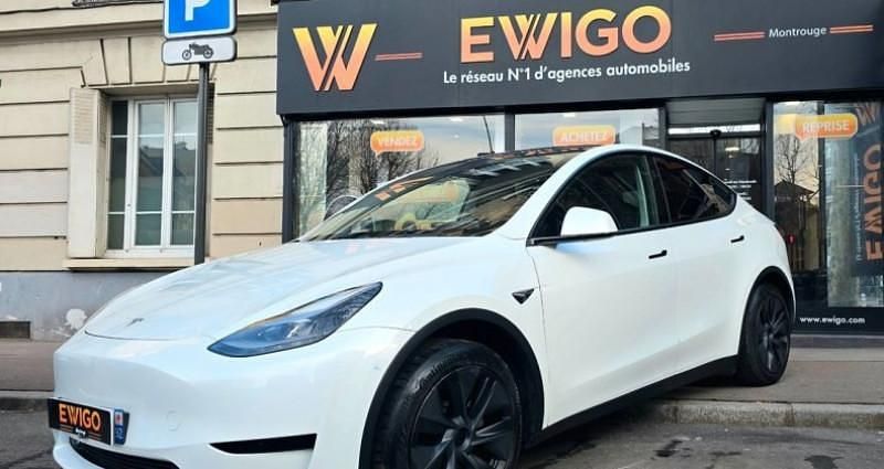 Blanc Occasion 2024 Tesla Model Y Standard Range SUV | 35 790 € (Prix juste) - Image 1/4