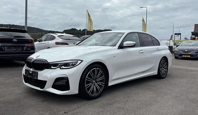 Blanc Utilisé 2019 BMW 330 M Sport Berline | 29 990 € (Prix juste) - Image 1/4