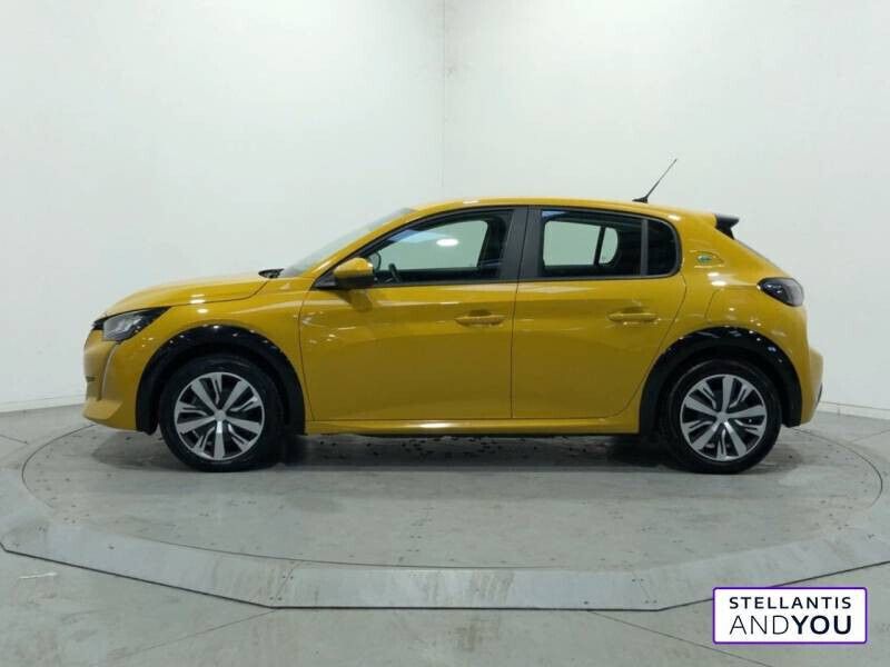 Occasion Peugeot e-208 Active 100 kW (136 ch) 2020 Jaune Citadine