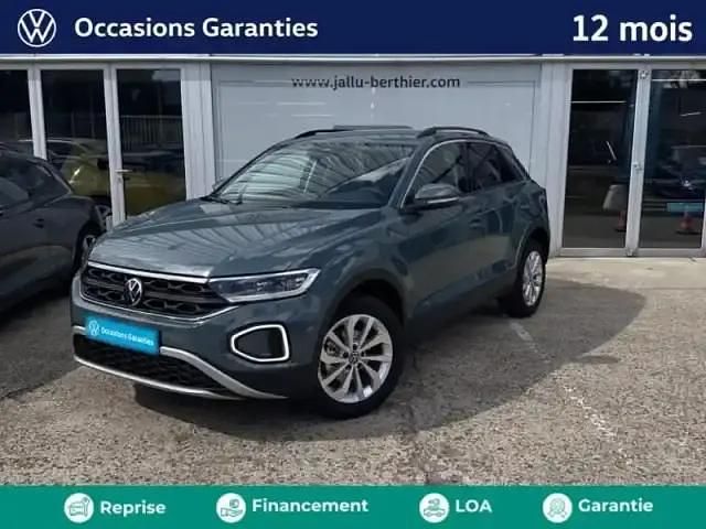 Bleu Utilisé 2025 VW T-Roc Edition SUV | 31 989 € (Prix assez cher) - Image 1/4