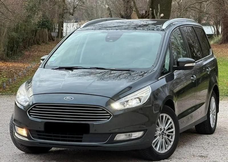 Gris Occasion 2019 Ford Galaxy Titanium Monospace | 7 390 € - Image 1/4