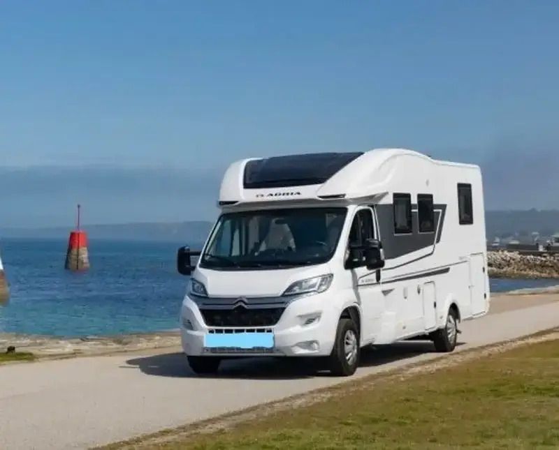 Blanc Utilisé 2022 Citroën Jumper Monospace | 62 000 € - Image 1/2