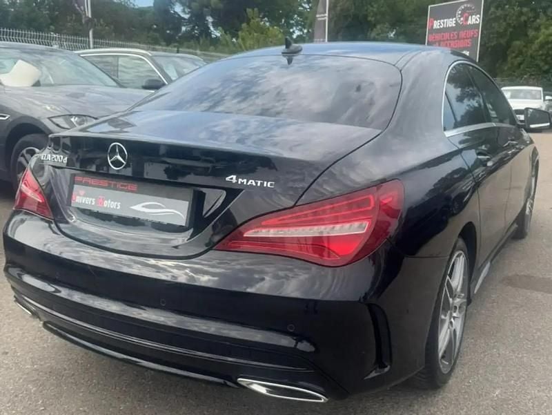 Noir Utilisé 2017 Mercedes CLA200 Berline | 24 900 € (Prix juste) - Image 1/4