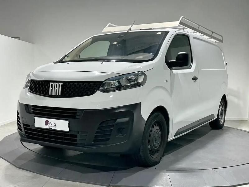 Occasion Fiat Scudo Lounge 120 ch (88 kW) 2022 Blanc Van