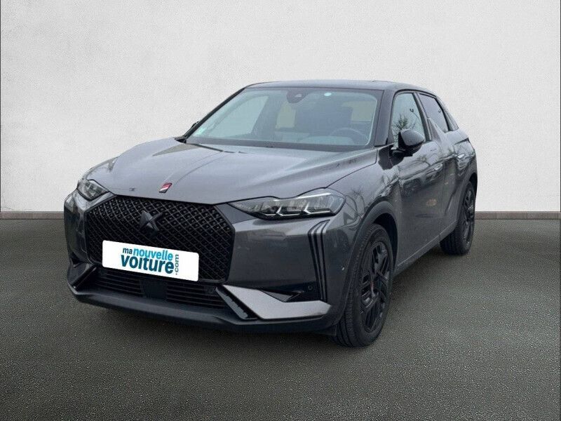 Gris Utilisé 2024 DS Automobiles DS3 Crossback E-Tense Performance Line Plus SUV | 28 690 € (Prix juste) - Image 1/4
