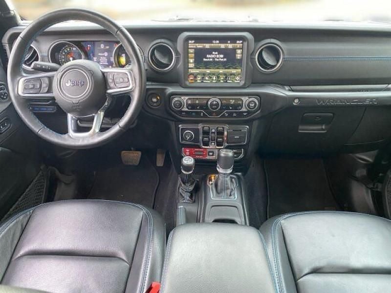 Image 2/4