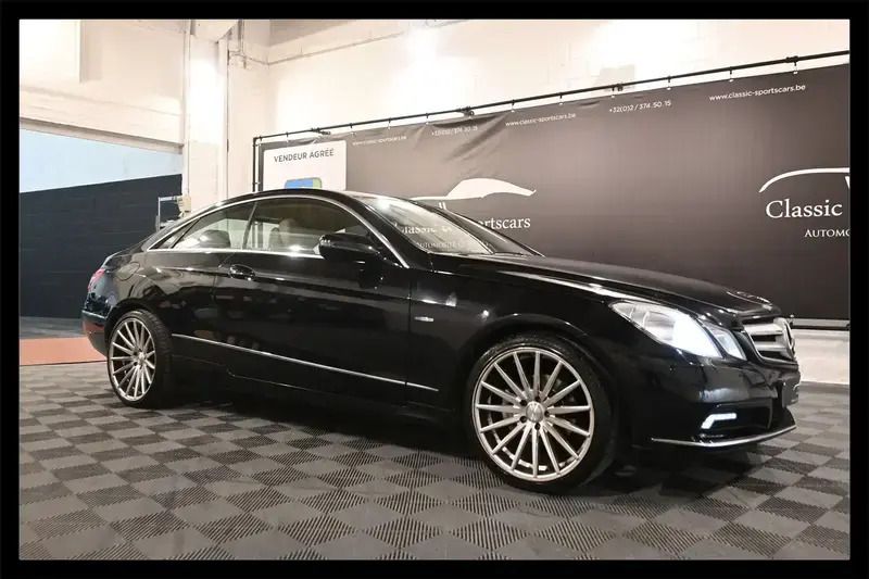 Noir Utilisé 2010 Mercedes E250 Coupé | 8 950 € - Image 1/4