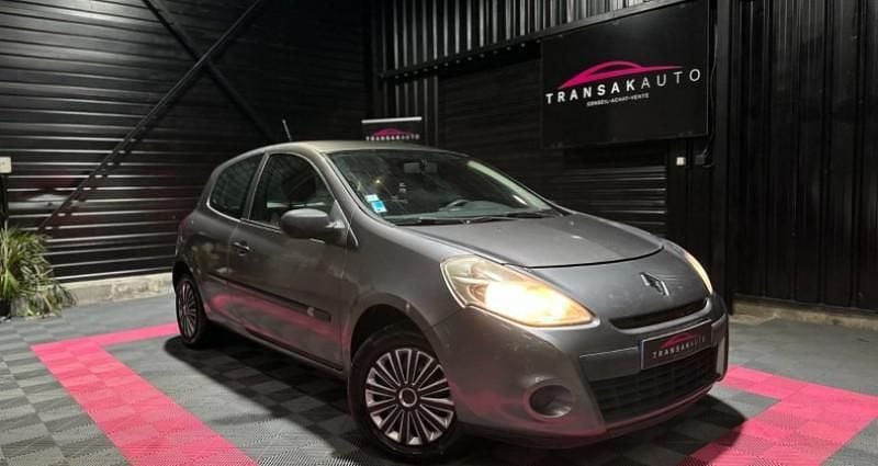 Occasion 2012 Renault Clio III Citadine | 3 990 € (Bon prix) - Image 1/4