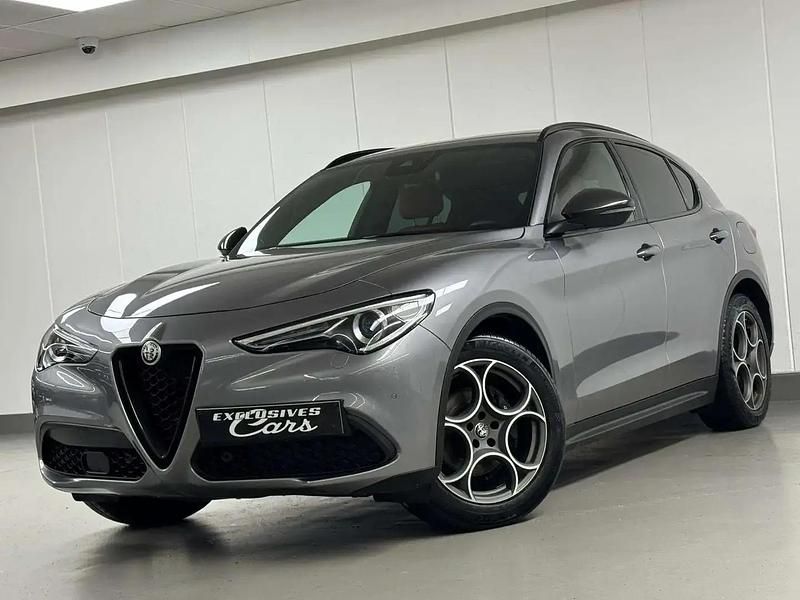 Gris Occasion 2019 Alfa Romeo Stelvio Tech Edition SUV | 20 900 € (Bon prix) - Image 1/4