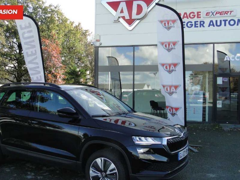 Noir Utilisé 2022 Skoda Karoq Business Line SUV | 34 990 € - Image 1/4