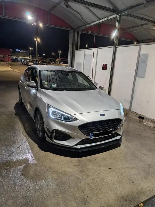 Occasion 2021 Ford Focus ST-Line Berline | 16 500 € (Prix juste) - Image 1/4