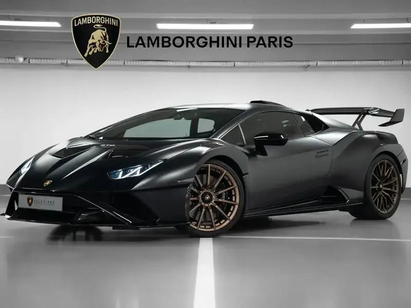 Noir Utilisé 2023 Lamborghini Huracán Coupé | 424 800 € - Image 1/4