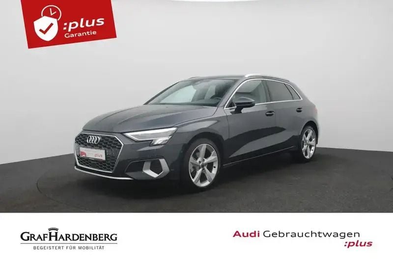 Gris Utilisé 2023 Audi A3 Sportback Sport Berline | 35 680 € (Prix assez cher) - Image 1/4
