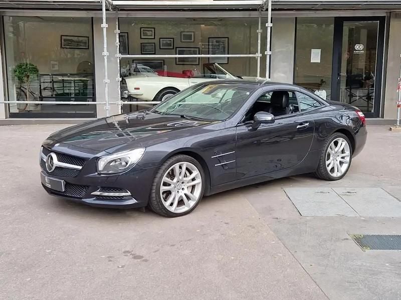 Noir Utilisé 2012 Mercedes SL500 Cabriolet | 49 900 € - Image 1/4