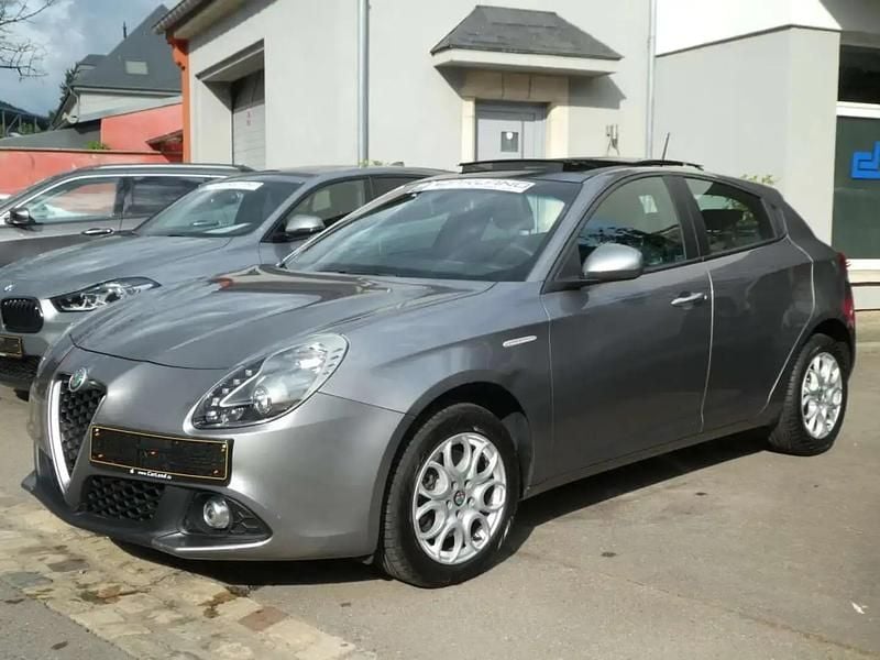 Occasion Alfa Romeo Giulietta 170 ch (125 kW) 2017 Gris Citadine