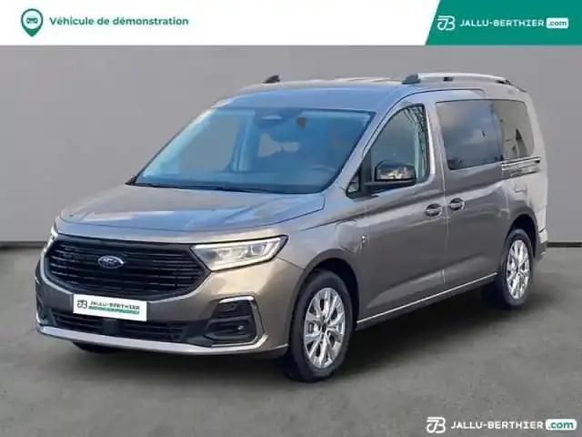 Beige sable métallisé Occasion 2025 Ford Tourneo Titanium | 40 990 € - Image 1/4