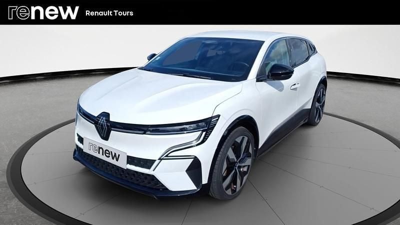 Blanc Occasion 2022 Renault Megane E-Tech Techno Berline | 23 699 € (Prix assez cher) - Image 1/4
