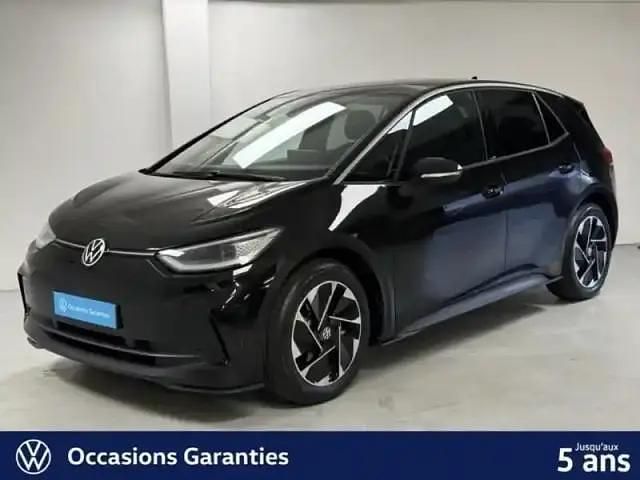 Noir ébène métal/toit/hayon noir Occasion 2024 VW ID.3 Pro Citadine | 27 990 € (Super prix) - Image 1/4