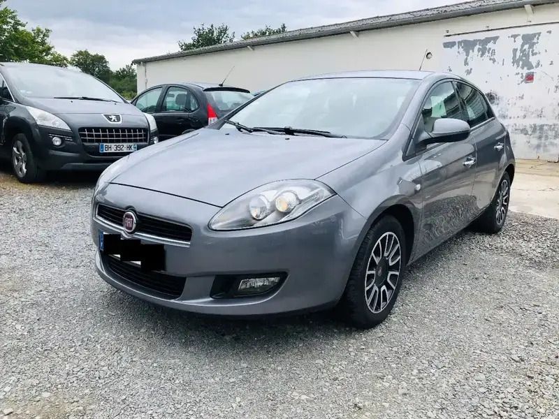 Gris Utilisé 2011 Fiat Bravo Dynamic Citadine | 6 200 € - Image 1/4