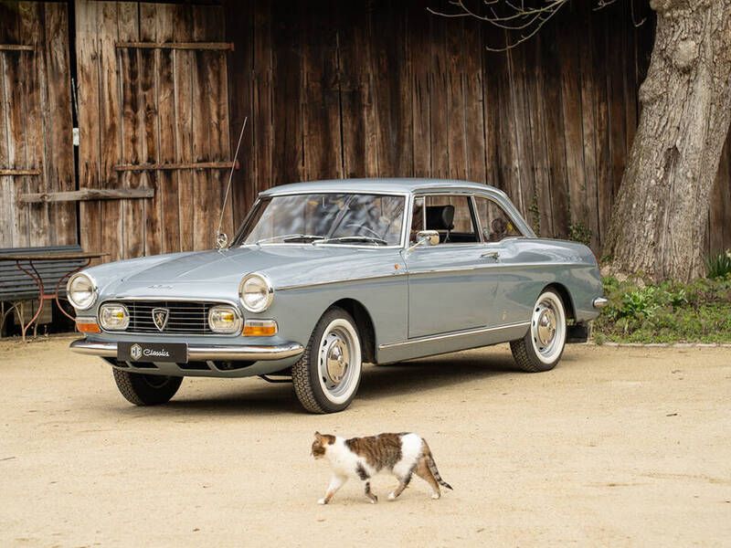 Bleu Utilisé 1968 Peugeot 404 Coupé | 42 900 € - Image 1/4