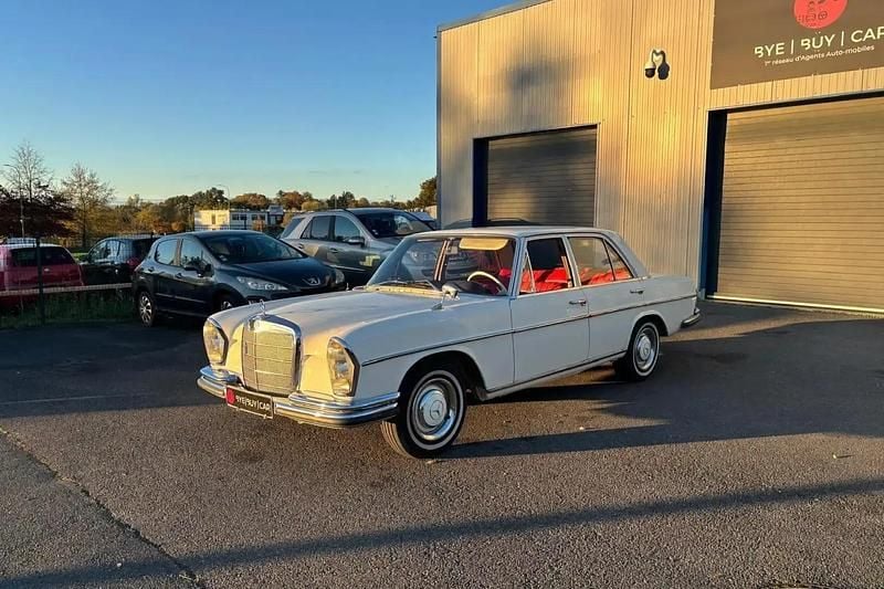 Blanc Occasion 1967 Mercedes W108 SE Berline | 16 490 € - Image 1/4