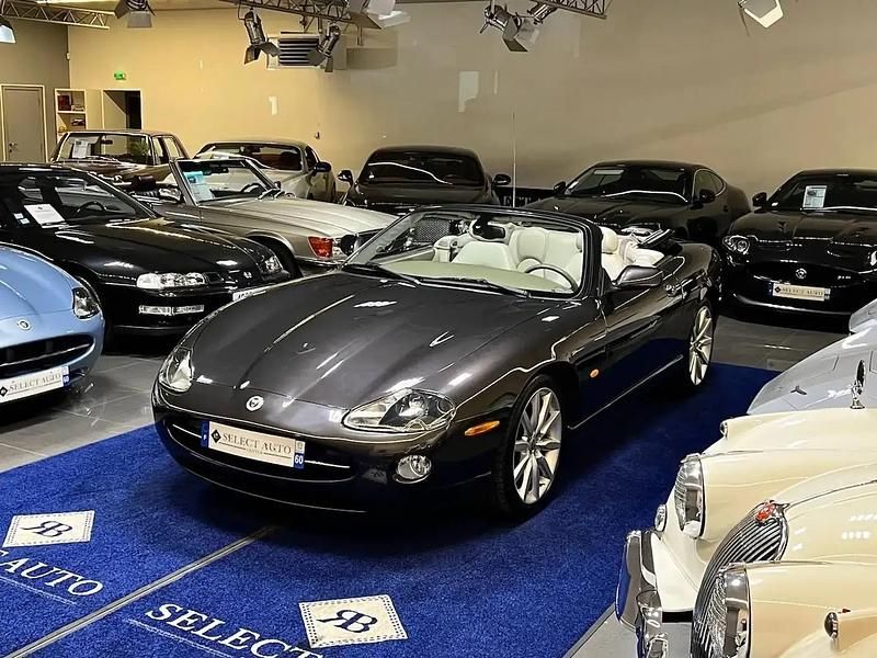 Noir Utilisé 2006 Jaguar XK8 S Cabriolet | 30 000 € - Image 1/4