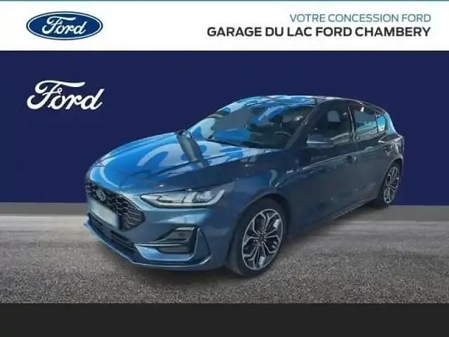 Bleu azur métallisé Occasion 2023 Ford Focus ST-Line Berline | 20 490 € (Prix juste) - Image 1/4