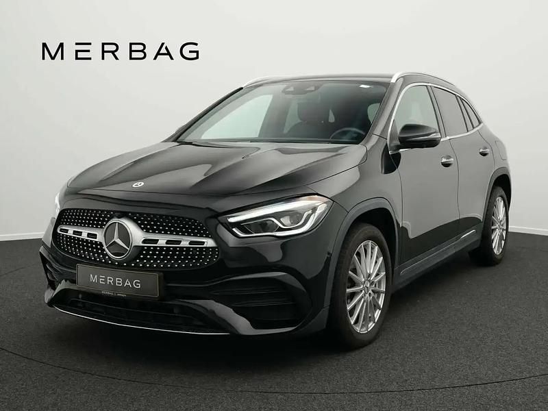 Noir Occasion 2020 Mercedes GLA200 AMG line SUV | 36 990 € (Prix assez cher) - Image 1/4