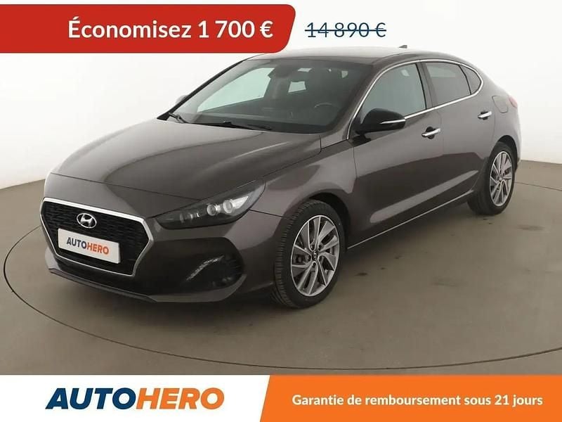 Gris Occasion 2018 Hyundai i30 Berline | 13 190 € (Super prix) - Image 1/2