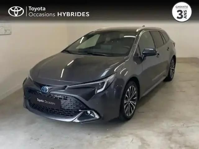 Gris Utilisé 2024 Toyota Corolla Design Break | 31 990 € (Prix assez cher) - Image 1/4