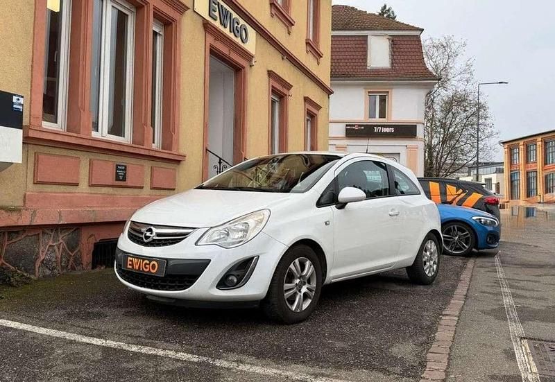 Occasion Opel Corsa Color Edition 95 ch (69 kW) 2011 Blanc Citadine