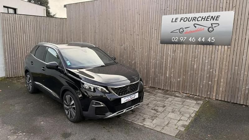 Noir Utilisé 2017 Peugeot 3008 GT-line SUV | 12 990 € (Prix juste) - Image 1/4