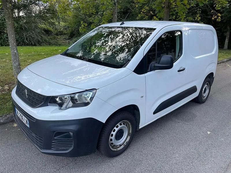 Blanc Utilisé 2020 Peugeot Partner Van | 14 950 € - Image 1/4