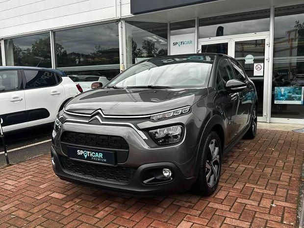 Gris Utilisé 2023 Citroën C3 PureTech Citadine | 14 989 € (Prix juste) - Image 1/4