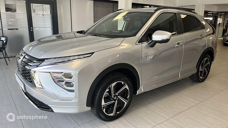Gris Nouvelle 2024 Mitsubishi Eclipse Cross Intense SUV | 31 499 € (Prix juste) - Image 1/4