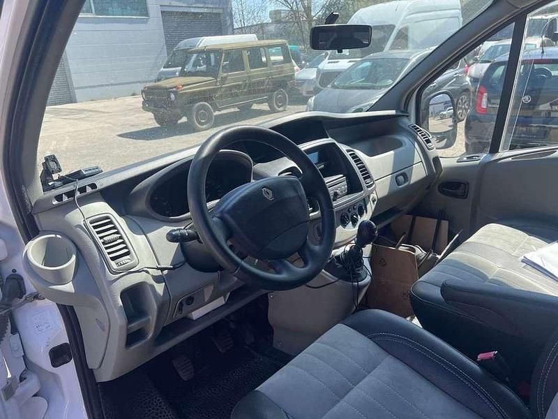 Occasion Renault Trafic 90 ch (66 kW) 2013 Monospace